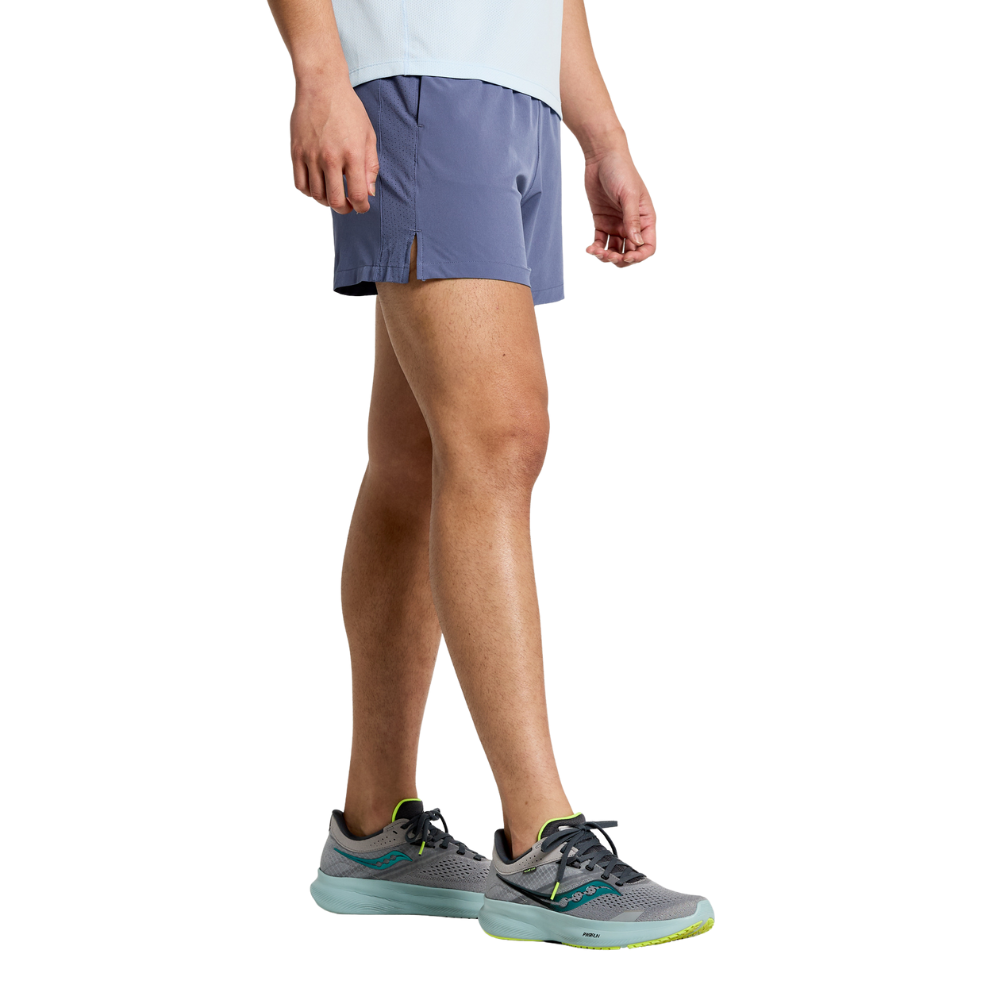 Saucony outpace 5 short