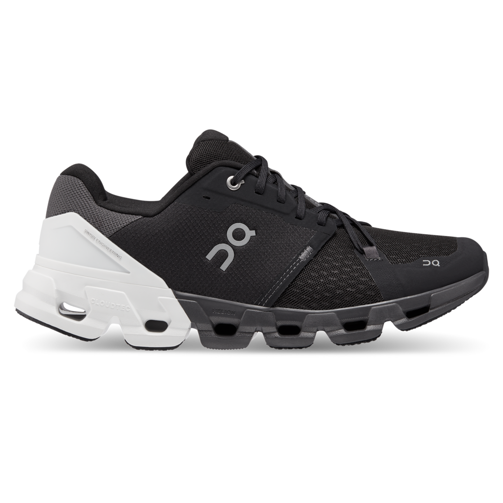 Small PNG-71.98677-cloudflyer_4-fw22-black_white-m-g1