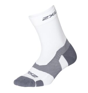2XU Vectr Light Cushion Crew Socks White/Grey - Čarape